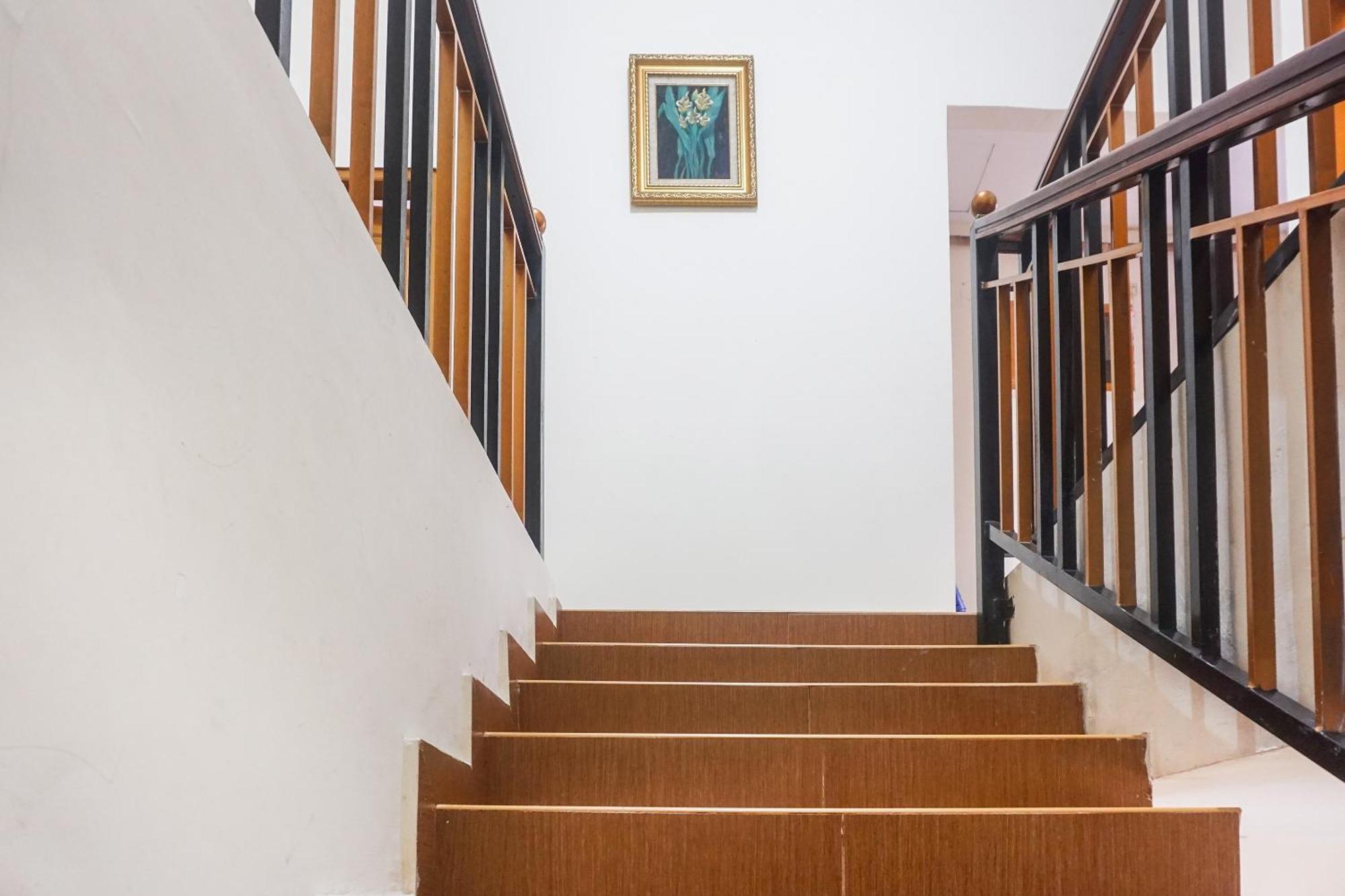 OYO 91759 Pondok Hikmah Makassar Bagian luar foto